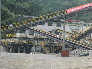 时产400-500吨高三斜霞石干式制砂机